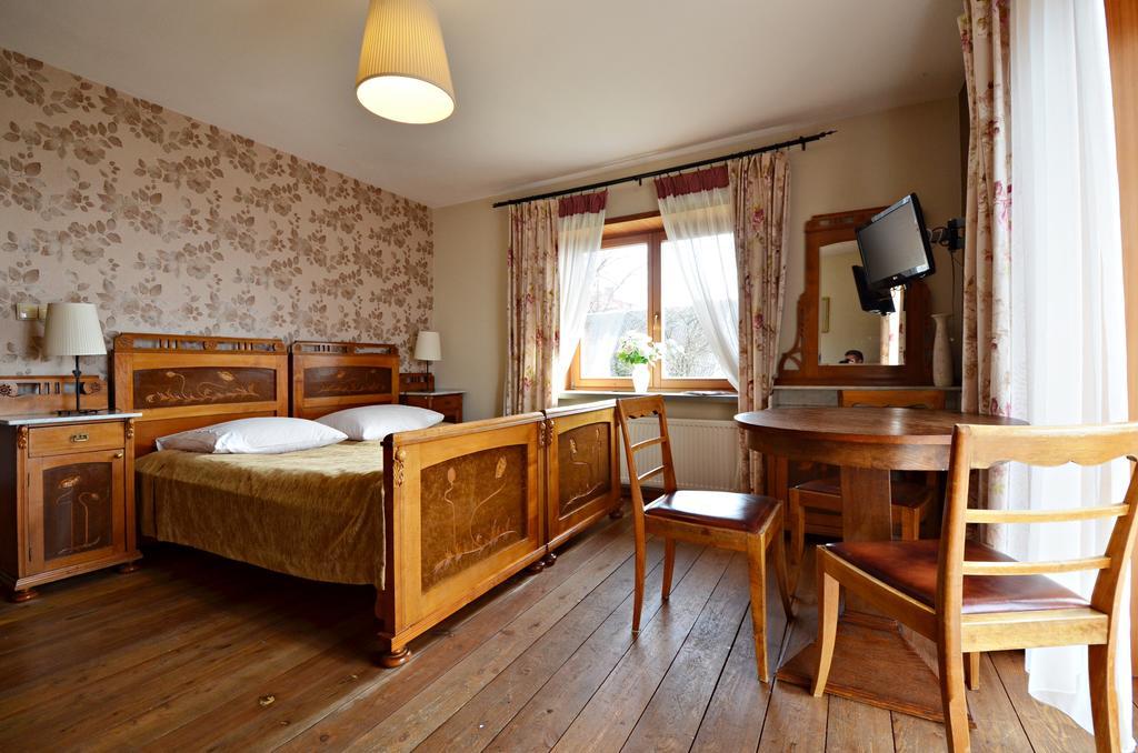 Bed and Breakfast Dom Na Rozcesciu Конякув Екстер'єр фото
