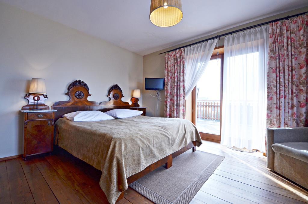 Bed and Breakfast Dom Na Rozcesciu Конякув Екстер'єр фото